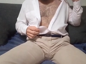 Hetero peludo de oficina se desnuda en video para su jefe