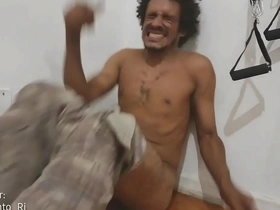 Mendigo com sebo de 2 semanas. super nojento