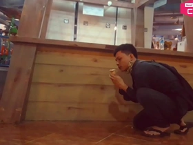 [hansel thio channel] public area - i walk around at mall and buy an cream then show the sweet lick part 2