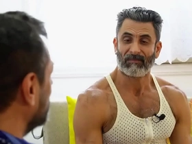 Entrevista com o ator mauro guimaraes e massoterapeuta no canal do oráculos sp