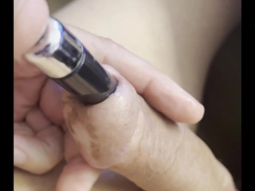 Making a living vibrator