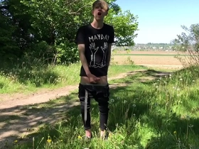 Quick cumshot into the forest /big dick (23cm) / monster cock / cute boy