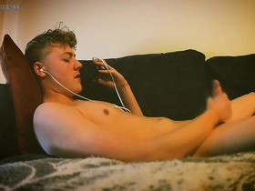 British guy talks dirty to girl on the phone while wanking