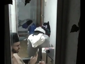 Se hace paja en la ventana