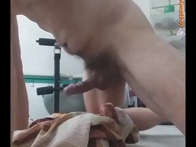 Sexy naked man is jerking off on blanket (tom ondra motho)