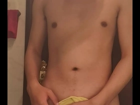 剃毛来着-･ω･｀)