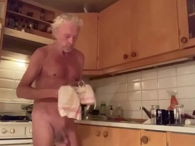 Roger’s nude day (1)