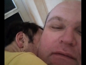 Caresses avec la langue