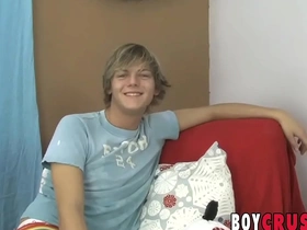 Twink gay dillon samuels receives blowjob while masturbating