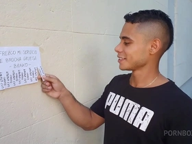 A big brush for a wet hole