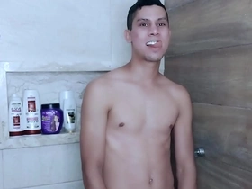 Novinho no banho (segunda parte no redvideos)