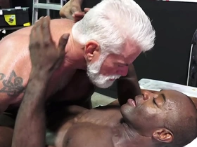 Jake marshall satisfies his customer aaron trainer