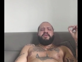 Tarde no sofá relaxando