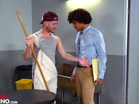 Janitor ashley ryder aggressively fists ebony professional  - fistinginferno