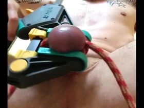 Cherche partenaire bdsm ballbusting