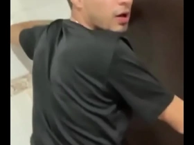 Meu melhor amigo me comeu depois do futebol