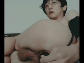 Asian faggot gaped his butthole and prolapse