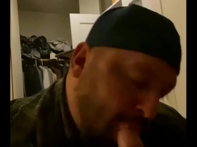 Suckin off man while wife’s away