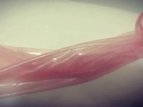 コンドーム使用　射精①　精液