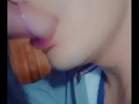 Chupando verga a un hetero