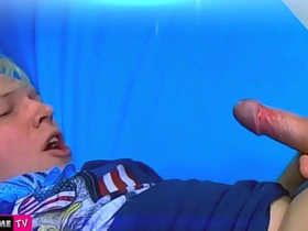 Self cumshot blonde guy