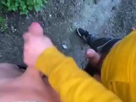 Ensinando macho gay a bater bronha