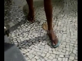 Achei um moreno pauzudo gostoso na famosa ruazinha do leite em madureira rj