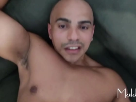 Malhadinho levando rolada do amigo depois da academia